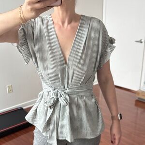 Max Studio Size M White and black Tie-Waist Peplum Blouse